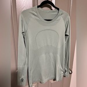 Lululemon long sleeve